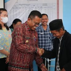 15 Penyandang Disabilitas di Silaen Dapat Bantuan Dari Bupati Toba