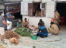 Sejumlah Warga Pintu Batu Silaen Peroleh Pelatihan Pembuatan Kompos