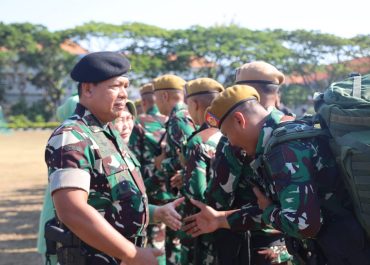 Dangartap III/Surabaya Kirim Pasukan Sriti ke Perbatasan Indonesia-Malaysia