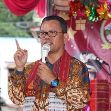 Pesan Bupati Pada Perayaan Natal Silaen : 'Kita Adalah Sahabat'