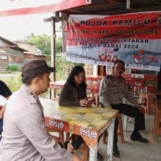 Kapolsek Silaen Jalin Silahturahmi dan Mendekatkan Kamtibmas ke Tokoh Masyarakat Menjelang Pemilu 2024
