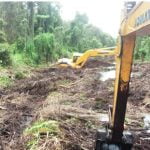 Diduga Demi Mencari Untung Besar, PT. Petarangan Utama Kejar Kubur Batang Kayu Untuk Dasar Timbunan