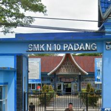 Oknum di SMKN 10 Padang Diduga Gelapkan Uang Seragam Siswa