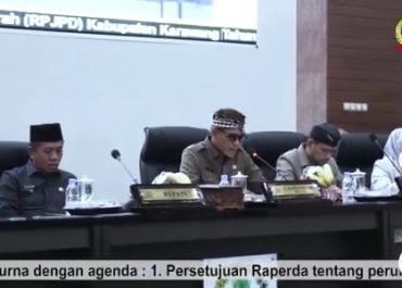 DPRD Kabupaten Karawang Rapat Paripurna Tentang Raperda Pengelolaan Barang Milik Daerah