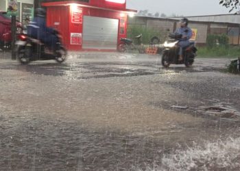 Perencanaan Peningkatan Jalan Tanpa Saluran Pembuangan Air